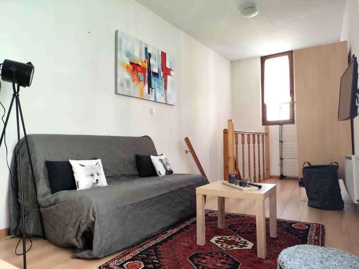 Confortable Maison De Village En Pierre Typique Moltig les Bains Bagian luar foto